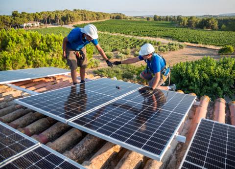 profitez d'une installation gratuite de panneaux photovoltaïques pour optimiser votre consommation d'énergie et réduire vosfactures. bénéficiez de conseils personnalisés et d'une expertise pour transformer votre habitation en un espace éco-responsable.