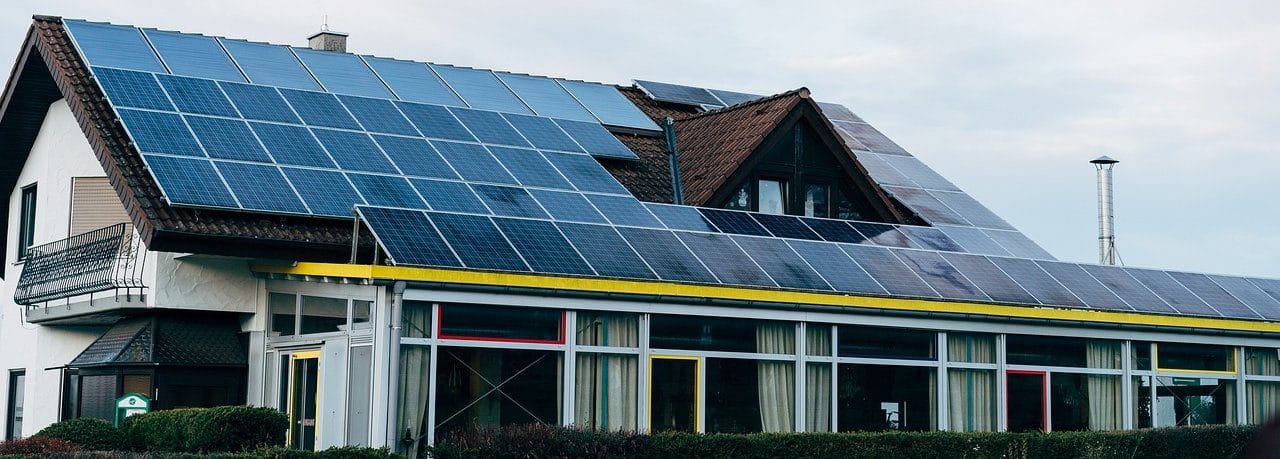 découvrez les prix des panneaux solaires en 2023 et trouvez la solution énergétique qui vous convient. informez-vous sur les tendances du marché, les aides financières disponibles et les meilleurs panneaux solaires pour optimiser votre investissement écologique.
