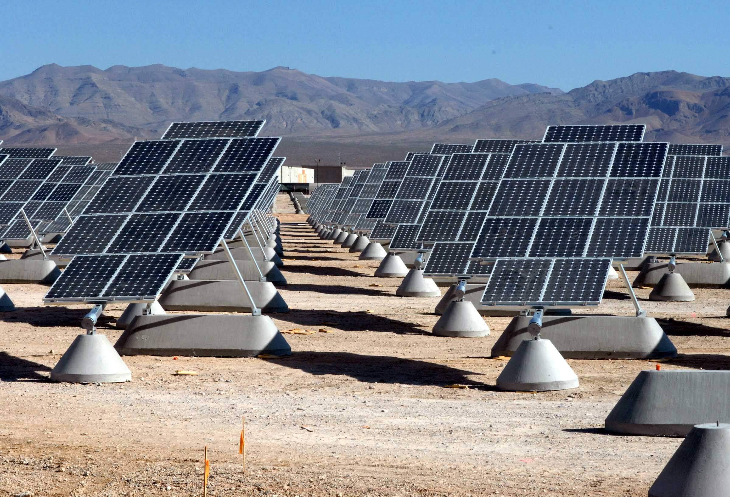 découvrez les prix des panneaux photovoltaïques pour optimiser votre consommation d'énergie et faire des économies. comparez les coûts et les options pour passer à l'énergie solaire en toute confiance.