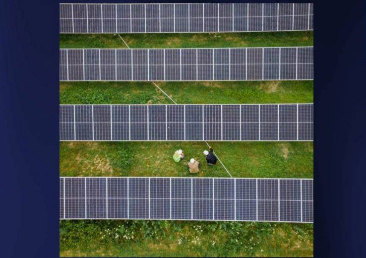 découvrez comment réaliser votre projet solaire résidentiel en 6 étapes simples. de l'évaluation de votre besoin énergétique à l'installation de panneaux solaires, suivez notre guide pratique pour profiter d'une énergie renouvelable efficace et durable chez vous.