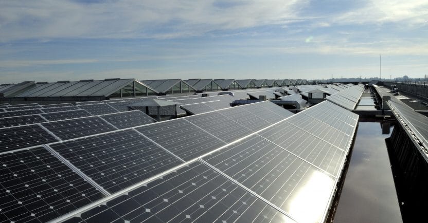découvrez comment les projets solaires communautaires transforment l'énergie renouvelable en atout local. rejoignez des initiatives collaboratives pour produire et partager de l'énergie solaire durable, tout en renforçant les liens entre voisins et en contribuant à un avenir plus vert.