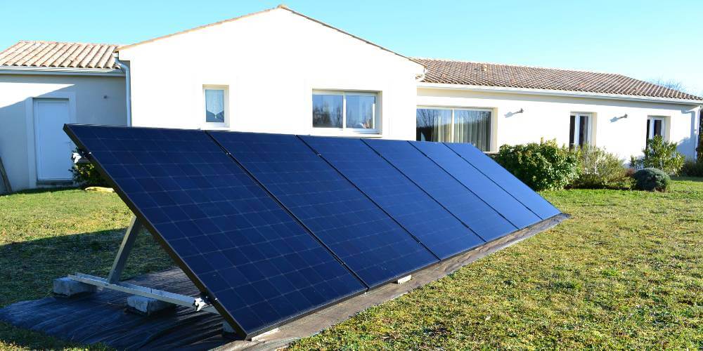 découvrez tout ce qu'il faut savoir sur la réglementation photovoltaïque en france : législations, normes, aides financières et démarches administratives pour installer des panneaux solaires en toute conformité.