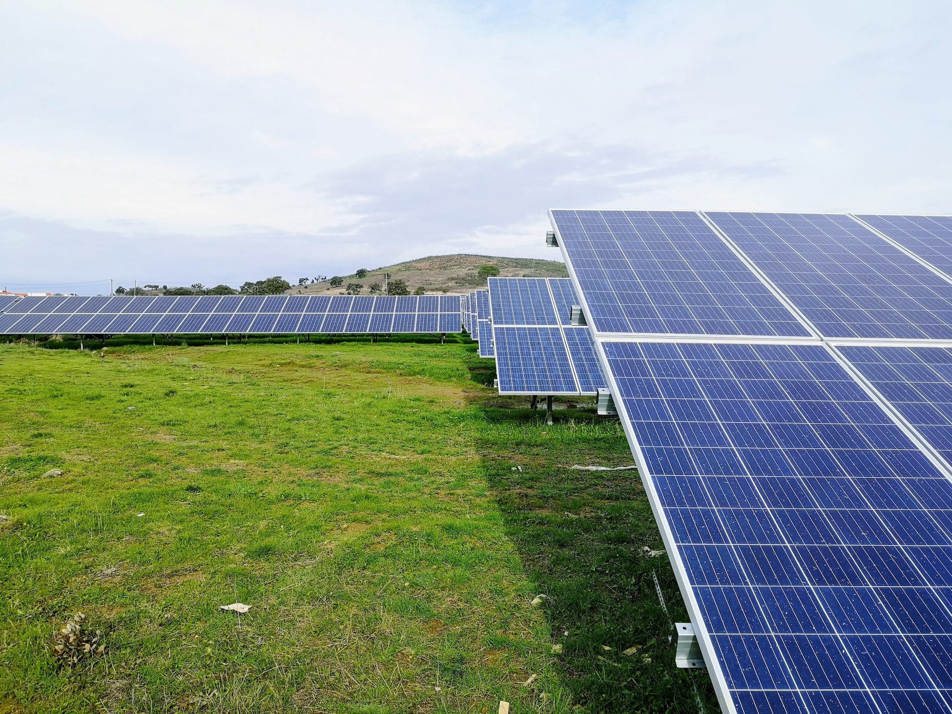 découvrez notre guide complet sur les ressources en énergie solaire. apprenez comment profiter de l'énergie renouvelable, ses avantages, les technologies disponibles et comment intégrer ces solutions durables dans votre quotidien pour un avenir plus vert.