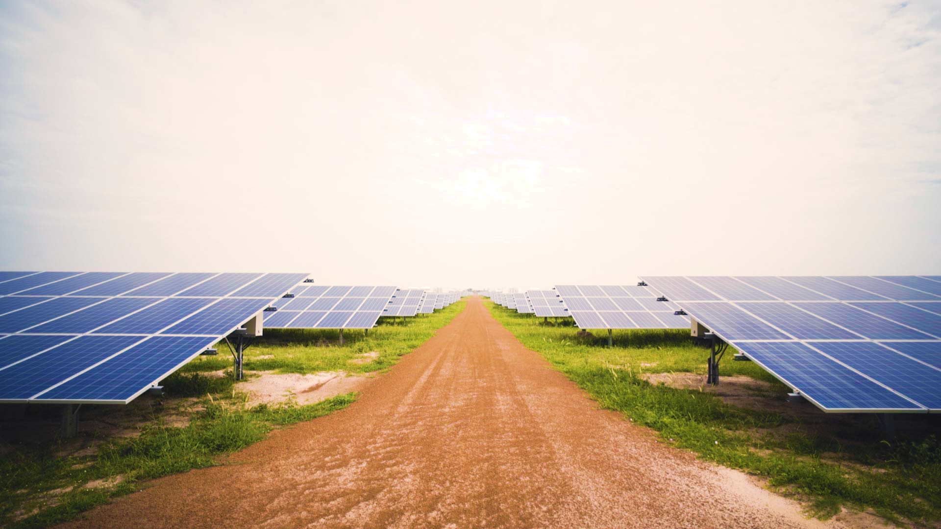 découvrez comment la révolution énergétique transforme notre monde en adoptant des sources d'énergie renouvelables, innovantes et durables pour un avenir plus vert et responsable.