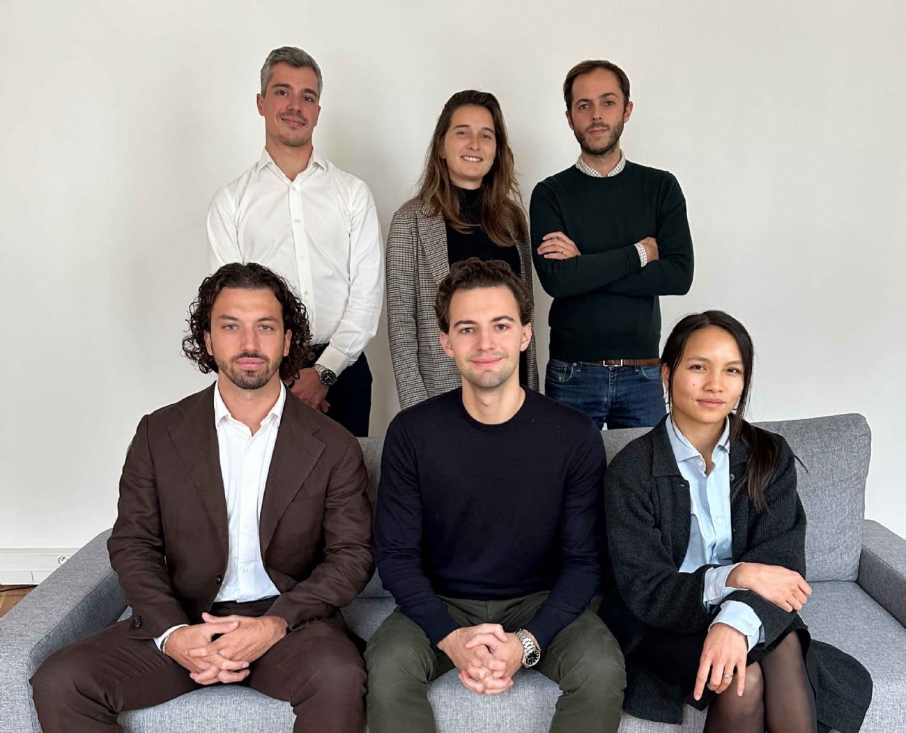 découvrez comment la révolution de l'épargne solaire avec solarinvest transforme votre façon d'investir tout en préservant l'environnement. rejoignez le mouvement vers une énergie durable et économisez tout en profitant des bénéfices d'une gestion responsable.