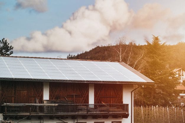 découvrez comment le solaire rural durable transforme les communautés rurales grâce à des solutions énergétiques écologiques et durables, favorisant l'autonomie, l'économie locale et la préservation de l'environnement.