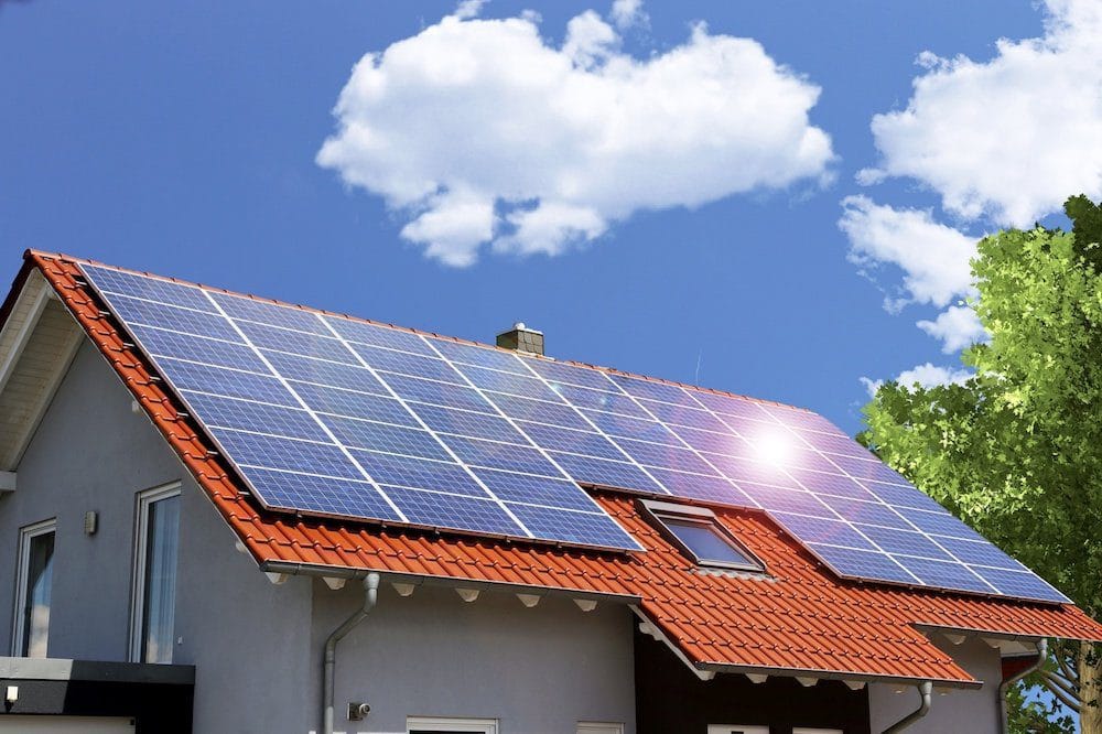 découvrez comment l'énergie solaire peut transformer votre habitat en un espace durable et éco-responsable. explorez des solutions innovantes pour allier confort, économie d'énergie et respect de l'environnement.