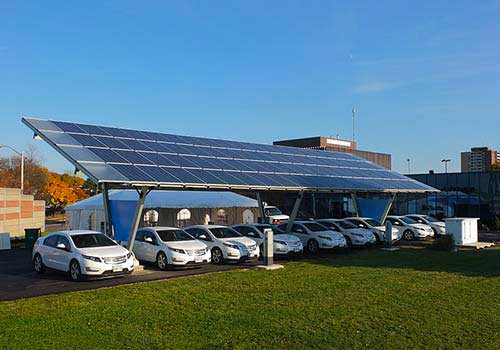 découvrez comment la synergie entre les voitures électriques et l'énergie photovoltaïque peut transformer votre quotidien. explorez les avantages d'une mobilité durable alliant performance et respect de l'environnement, tout en optimisant votre consommation énergétique grâce à l'énergie solaire.