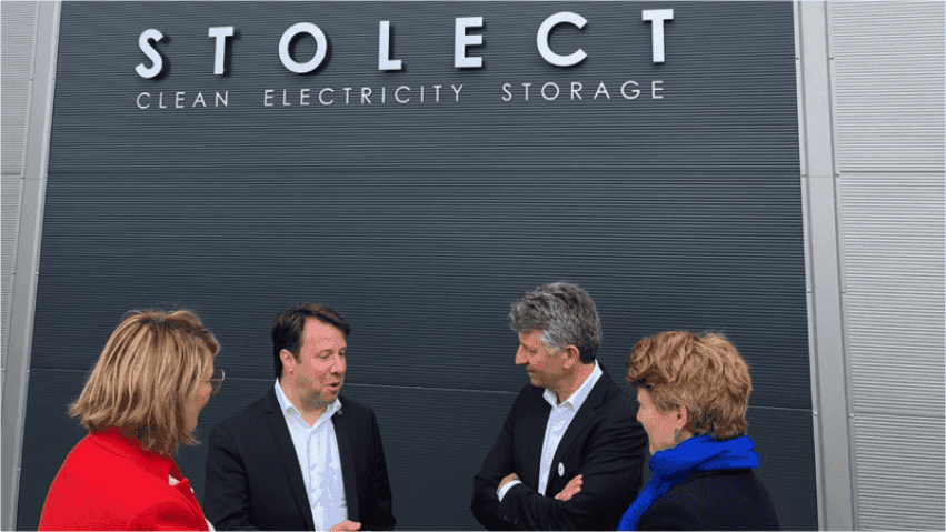 découvrez terrasolaire, votre solution innovante pour produire de l'électricité solaire durable. transformez votre espace en une source d'énergie écologique et économisez sur vos factures grâce à nos panneaux solaires performants.