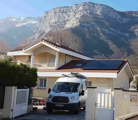 trouvez le meilleur installateur de panneaux solaires à annecy pour optimiser votre consommation d'énergie. comparez les offres, bénéficiez d'un service de qualité et réduisez votre empreinte carbone grâce à une installation professionnelle et adaptée à vos besoins.