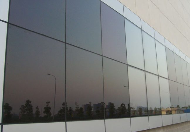 découvrez le silicium amorphe photovoltaïque, une technologie innovante pour la conversion de l'énergie solaire en électricité. avec sa flexibilité et son efficacité, ce matériau révolutionne le secteur des énergies renouvelables, offrant des solutions écologiques et durables pour un avenir plus vert.