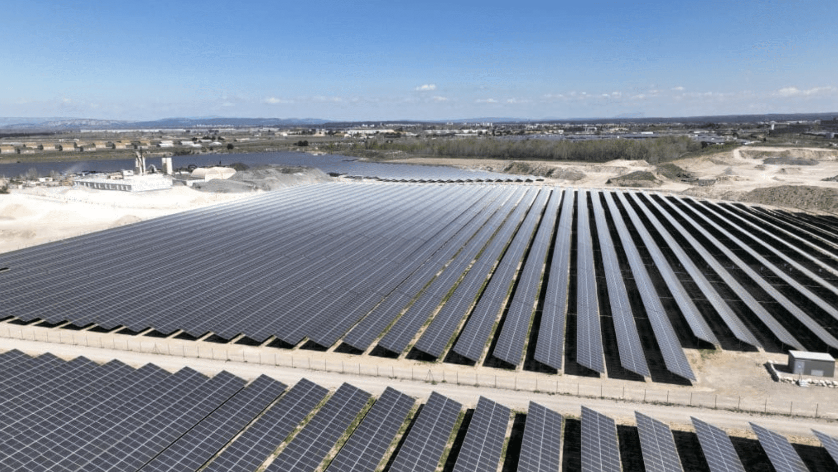 découvrez les innovations et les tendances des centrales solaires en 2024. explorez les technologies de pointe, les avantages environnementaux et les opportunités d'investissement dans l'énergie solaire pour un avenir durable.