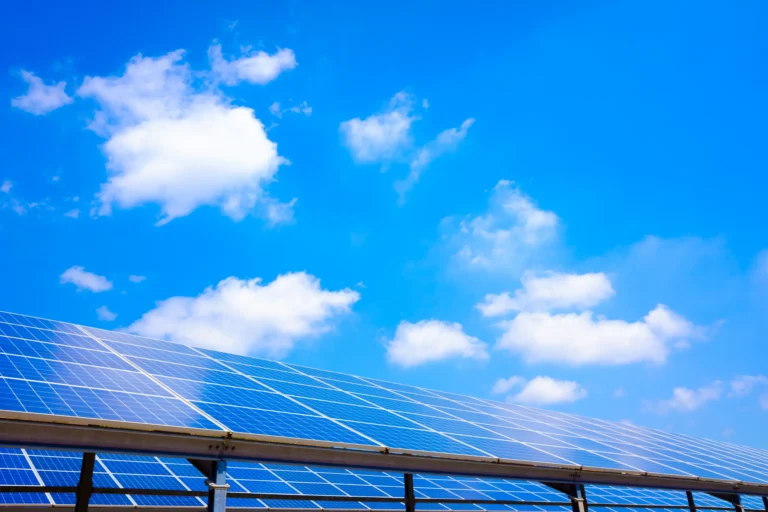 découvrez les meilleurs panneaux solaires à évreux pour réduire votre facture d'énergie et contribuer à la protection de l'environnement. solutions adaptées à vos besoins, installations professionnelles et conseils personnalisés.