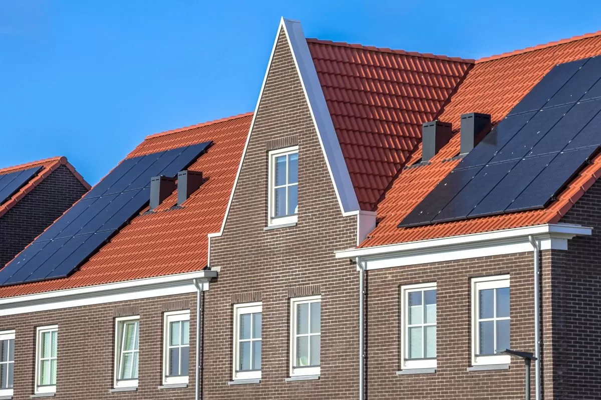 découvrez notre calculateur de coûts photovoltaïques, un outil simple et efficace pour estimer les investissements nécessaires à l'installation de panneaux solaires. optimisez votre projet et maximisez vos économies d'énergie grâce à des estimations précises adaptées à vos besoins.