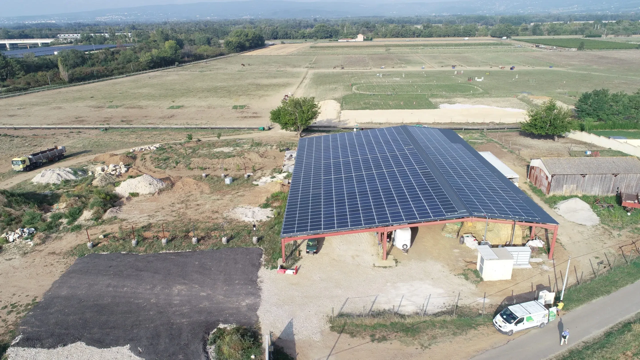 découvrez comment bénéficier de panneaux photovoltaïques gratuits pour réduire votre facture d'électricité et contribuer à la transition énergétique. informez-vous sur les programmes d'aides et subventions disponibles.