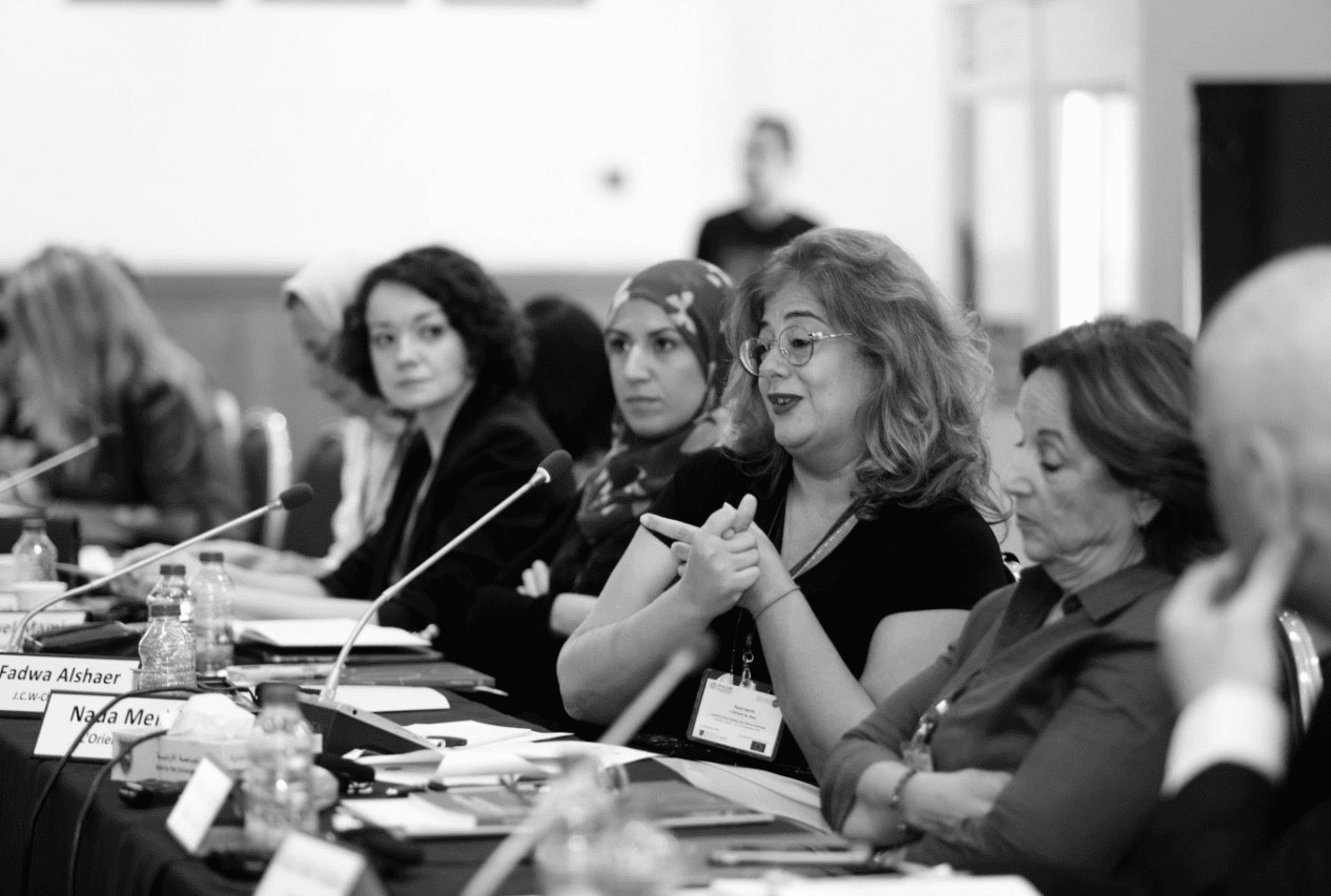 découvrez l'importance du leadership féminin, ses avantages et son impact sur le monde professionnel. inspirez-vous des femmes leaders qui transforment les entreprises et façonnent l'avenir avec détermination et créativité.