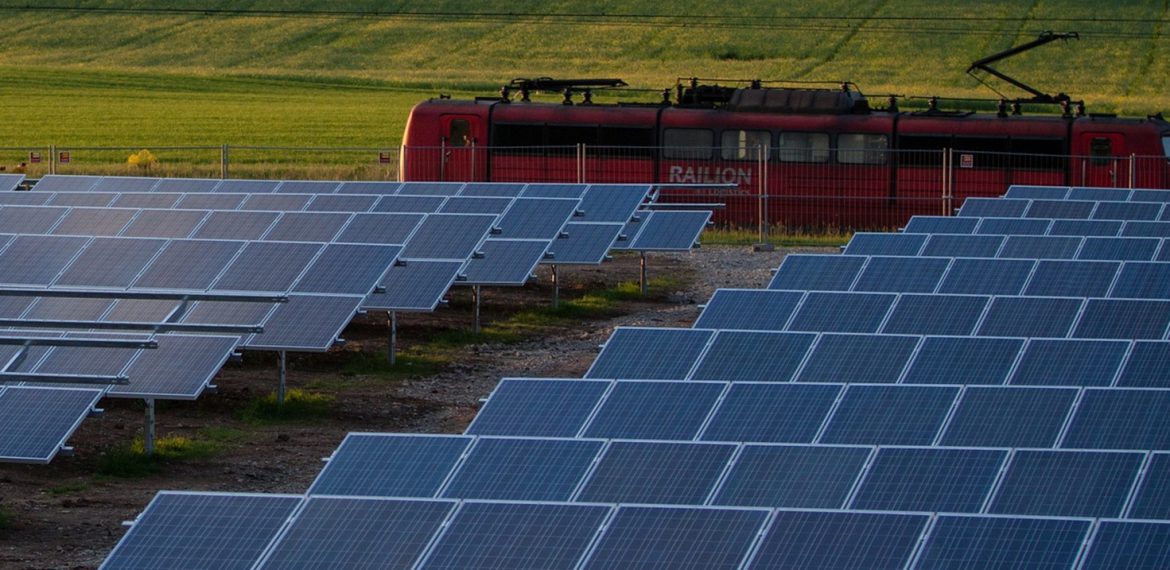 découvrez comment l'énergie solaire peut transformer la culture des oliviers et favoriser une agriculture durable. explorez les innovations technologiques qui allient production d'huile d'olive et énergies renouvelables pour un avenir plus vert.