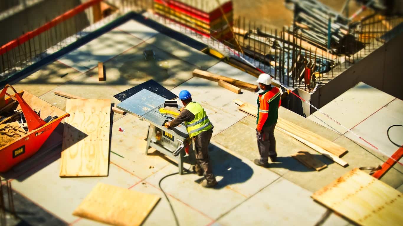 obtenez votre devis bâtiment gratuit en quelques clics ! profitez de notre service rapide et fiable pour comparer les prix et choisir le meilleur professionnel pour vos travaux. simplifiez votre projet de construction ou de rénovation dès maintenant.