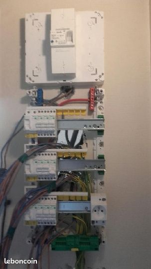 obtenez un devis électricien gratuit et personnalisé en quelques clics. comparez les offres des professionnels près de chez vous et choisissez l'expert qui répond le mieux à vos besoins en électricité.