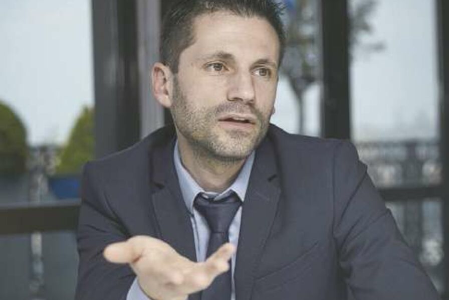découvrez comment séduire efficacement grâce à une approche sur mesure qui répond à vos besoins uniques. apprenez des techniques personnalisées pour créer des connexions authentiques et mémorables qui captivent votre audience.