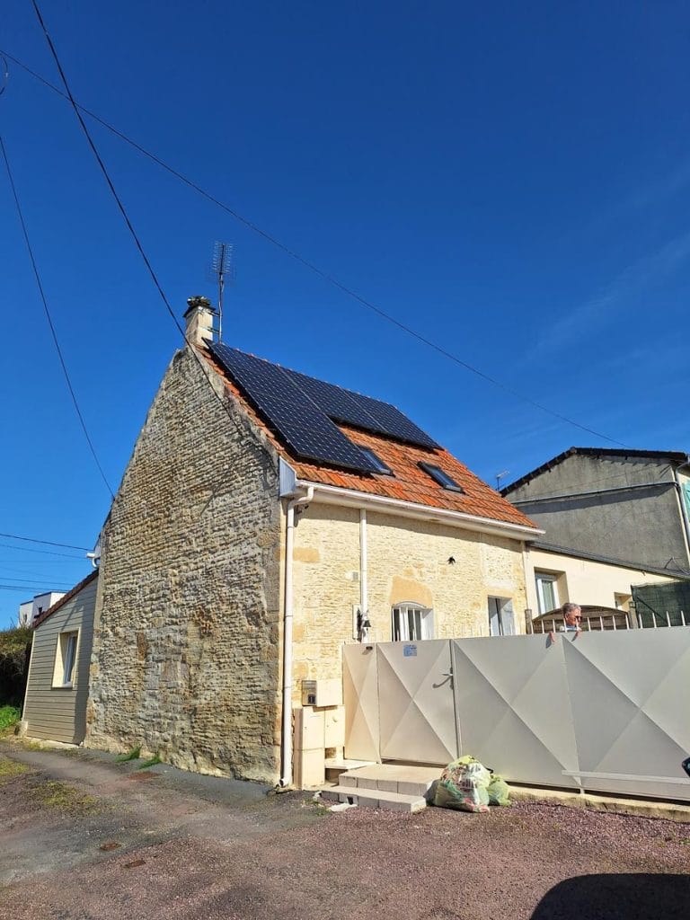 découvrez nos solutions solaires en normandie, adaptées à vos besoins énergétiques. profitez de l'énergie renouvelable pour réduire vos factures et contribuer à la protection de l'environnement. contactez-nous pour une étude personnalisée.