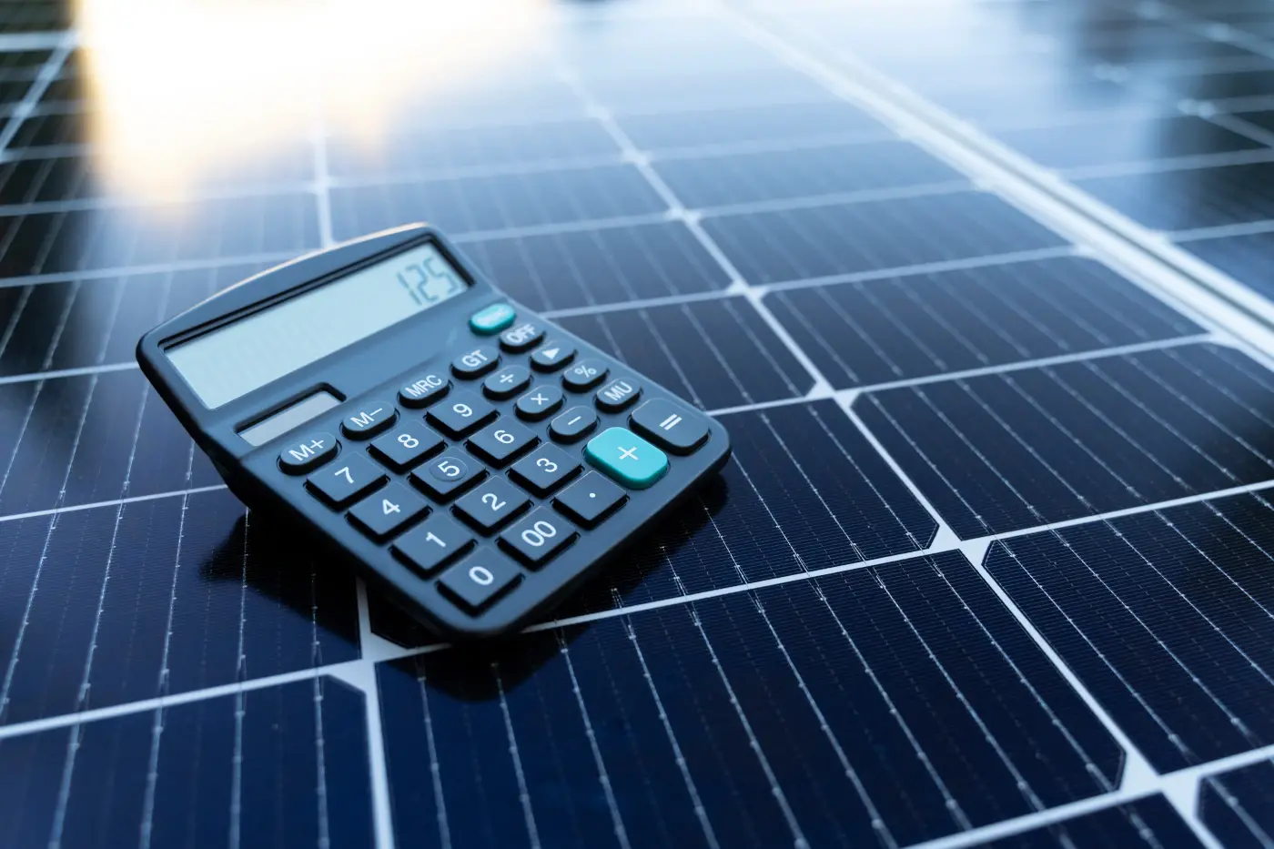 découvrez les coûts associés à l'installation de panneaux photovoltaïques. analysez les facteurs influençant les prix, les économies potentielles et les aides disponibles pour un projet d'énergie solaire rentable et durable.