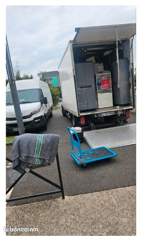 obtenez votre devis gratuit chez conforama et profitez de tarifs avantageux sur une large sélection de meubles et de décoration. simplifiez vos projets d'aménagement intérieur avec notre service rapide et sans engagement.