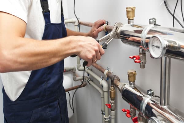obtenez un devis plomberie gratuit et personnalisé en quelques clics. comparez les offres des professionnels près de chez vous et réalisez vos travaux en toute sérénité.