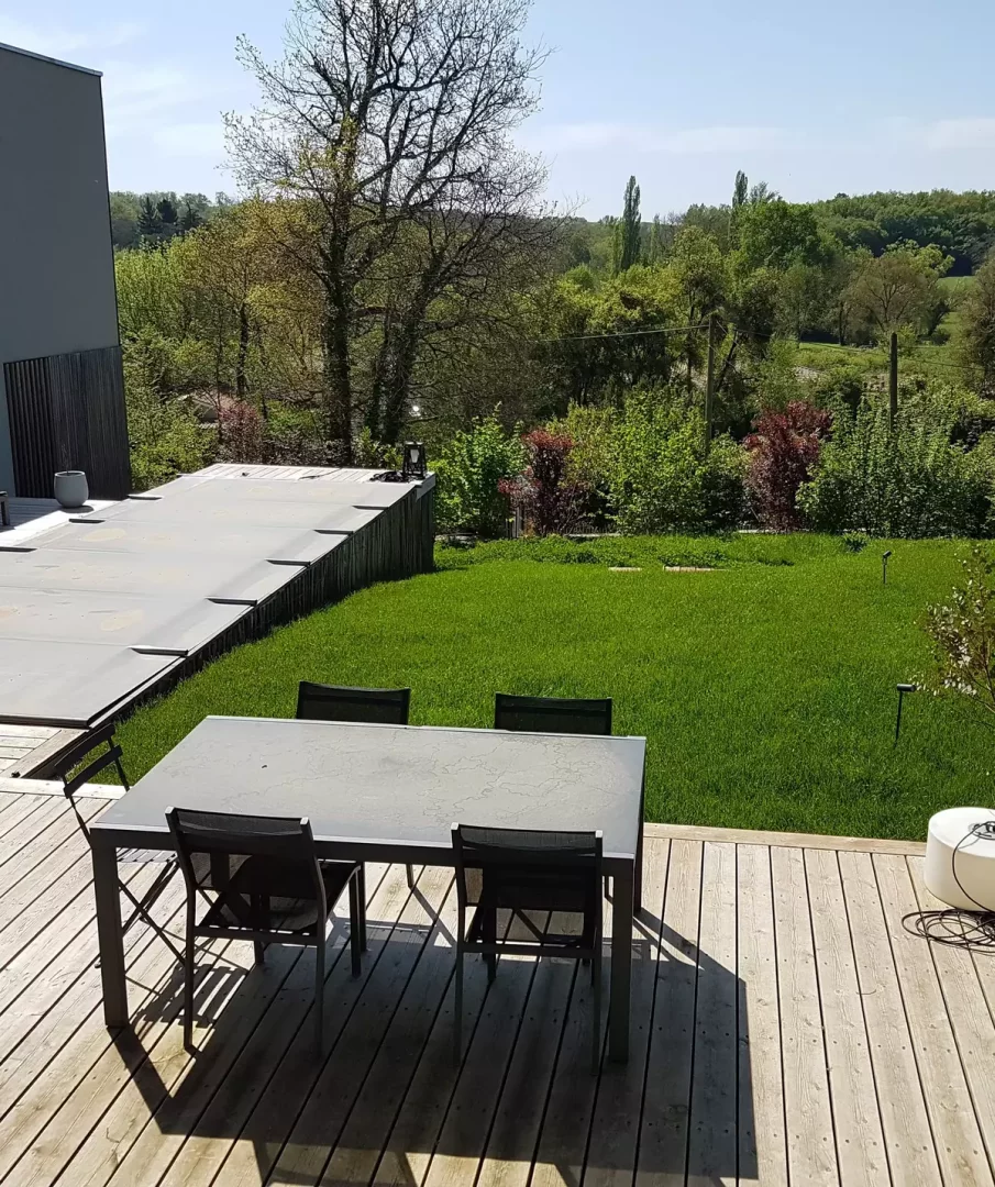 obtenez votre devis gratuit pour la construction de votre terrasse en bois. comparez les prix, choisissez les meilleurs artisans et transformez votre espace extérieur avec style et qualité.