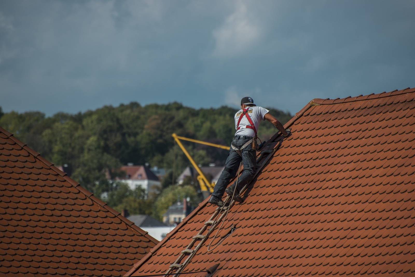 obtenez un devis toiture gratuit pour vos projets de rénovation ou de construction. comparez les offres des professionnels et choisissez la solution adaptée à vos besoins et à votre budget.