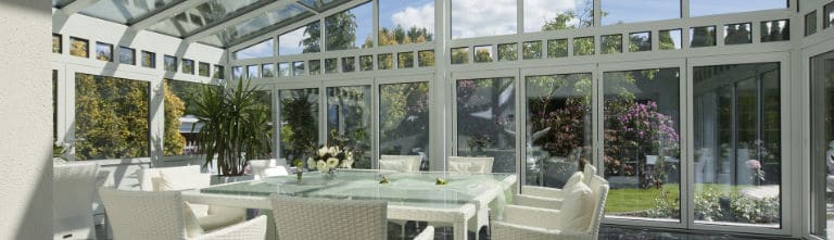 obtenez votre devis véranda gratuit en quelques clics ! découvrez les meilleures offres adaptées à votre projet de construction ou d'extension de votre maison. profitez d'une consultation personnalisée et transformez votre espace de vie avec style.