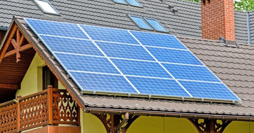 découvrez comment les panneaux solaires peuvent vous aider à réaliser des économies significatives sur votre facture d'électricité. apprenez les avantages financiers, les aides disponibles et les stratégies pour maximiser votre investissement dans l'énergie solaire.