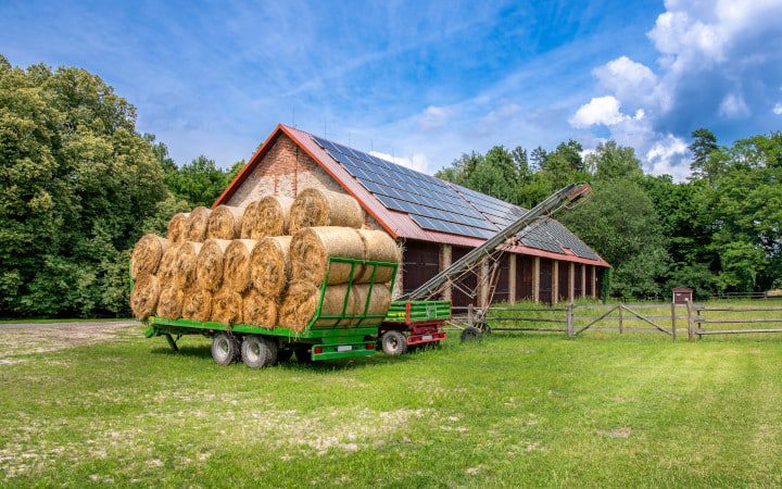 découvrez comment bénéficier d'un hangar photovoltaïque gratuit pour optimiser votre production d'énergie solaire. profitez d'une solution écologique et économique pour vos besoins énergétiques tout en réduisant votre empreinte carbone.