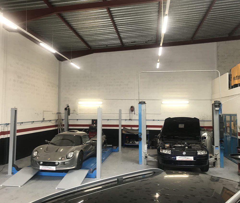 découvrez notre service de mécano gratuit à nice, offrant des réparations et des conseils d'experts pour entretenir votre véhicule sans frais. profitez d'une assistance de qualité et d'une expertise locale pour garder votre voiture en parfait état.