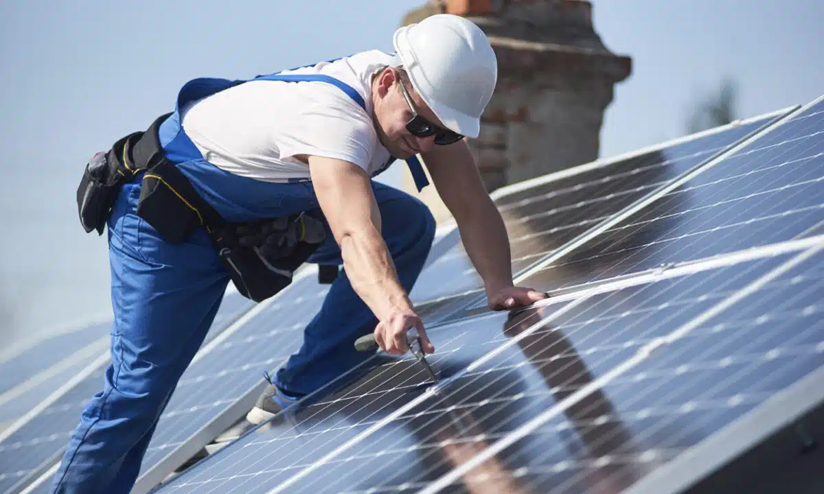 découvrez notre sélection des meilleurs fabricants de panneaux en france. comparez les leaders du marché pour trouver des solutions innovantes, durables et de haute qualité adaptées à tous vos projets.