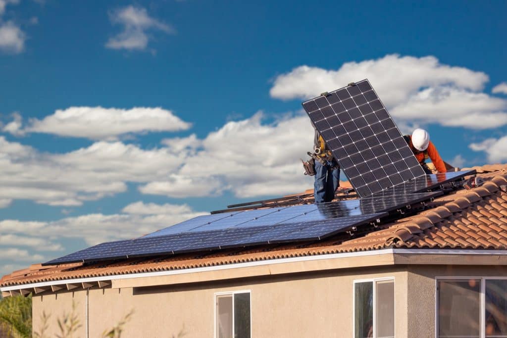découvrez comment optimiser l'énergie de votre maison de 150m² grâce à l'installation de panneaux solaires. économisez sur vos factures d'électricité, contribuez à la protection de l'environnement et augmentez la valeur de votre propriété avec des solutions solaires adaptées à vos besoins.