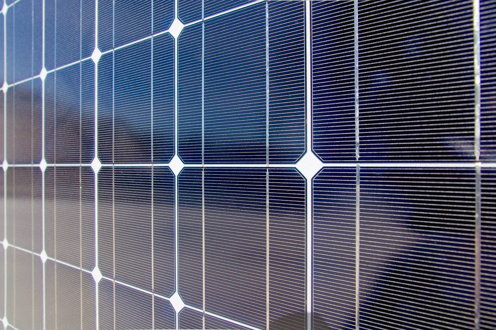 découvrez nos solutions de panneaux solaires à rouen pour une énergie renouvelable et durable. réduisez votre facture d'électricité tout en préservant l'environnement grâce à des installations adaptées à vos besoins.