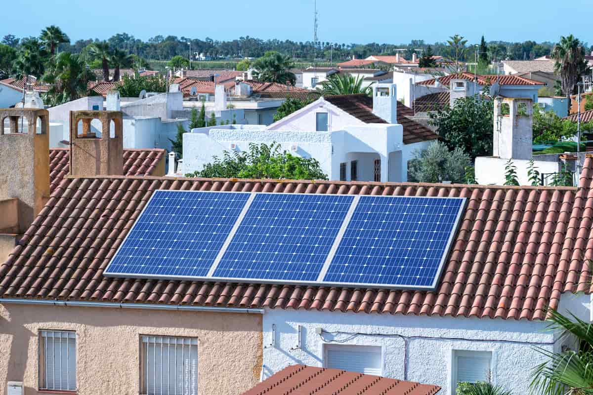 découvrez la prime bâti photovoltaïque, une aide financière pour encourager l'installation de panneaux solaires sur les bâtiments. profitez de cette opportunité pour réduire vos coûts énergétiques et contribuer à la transition énergétique en france.