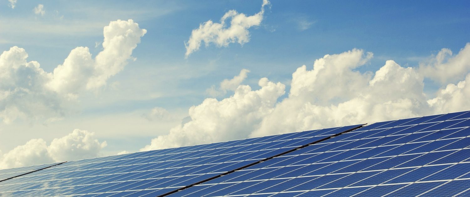 découvrez tout sur la puissance crête photovoltaïque : un indicateur clé de la performance de vos panneaux solaires. comprenez comment maximiser votre production d'énergie renouvelable et optimiser votre investissement.