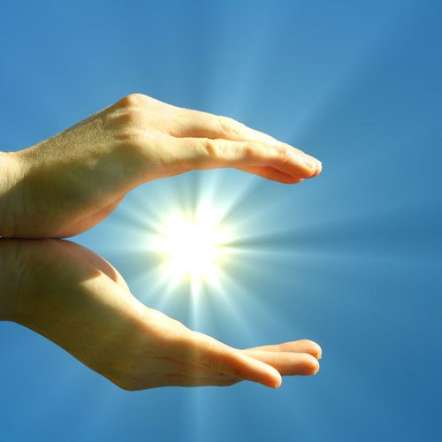 découvrez l'univers des soins énergétiques, une approche holistique qui vise à rétablir l'équilibre et l'harmonie de votre corps et esprit. explorez les bienfaits des techniques énergétiques pour améliorer votre bien-être, réduire le stress et favoriser la guérison.