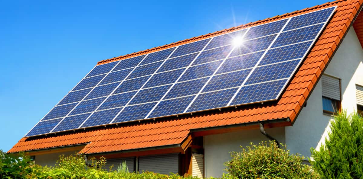 découvrez les différents types de panneaux photovoltaïques disponibles sur le marché. apprenez à choisir le modèle qui correspond le mieux à vos besoins énergétiques et à votre budget, tout en maximisant l'efficacité de votre installation solaire.