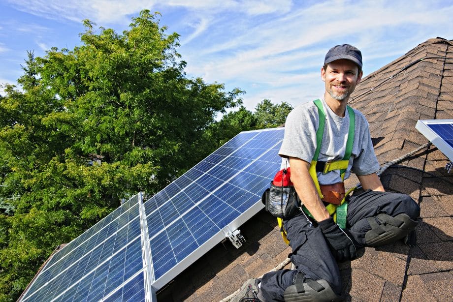 découvrez les différentes aides financières disponibles pour l'installation de panneaux solaires en france. informez-vous sur les subventions, crédits d'impôt et autres dispositifs d'aide pour rendre votre projet solaire plus accessible et rentable.