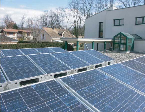 découvrez notre façade solaire révolutionnaire, une innovation qui allie design moderne et efficacité énergétique. transformez votre espace avec une solution durable et esthétique qui optimise l'utilisation de l'énergie solaire.