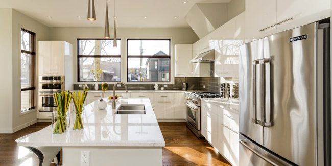 obtenez votre devis personnalisé auprès d'un cuisiniste professionnel pour réaliser la cuisine de vos rêves. profitez de conseils d'experts, de matériaux de qualité et d'un design sur mesure adapté à vos besoins. transformez votre espace culinaire en un lieu convivial et fonctionnel.