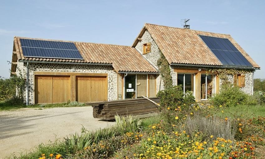 découvrez le bâtiment écologique photovoltaïque, une solution innovante et durable qui allie performance énergétique et respect de l'environnement. optez pour un habitat moderne et autonome qui réduit votre empreinte carbone tout en optimisant vos économies d'énergie.