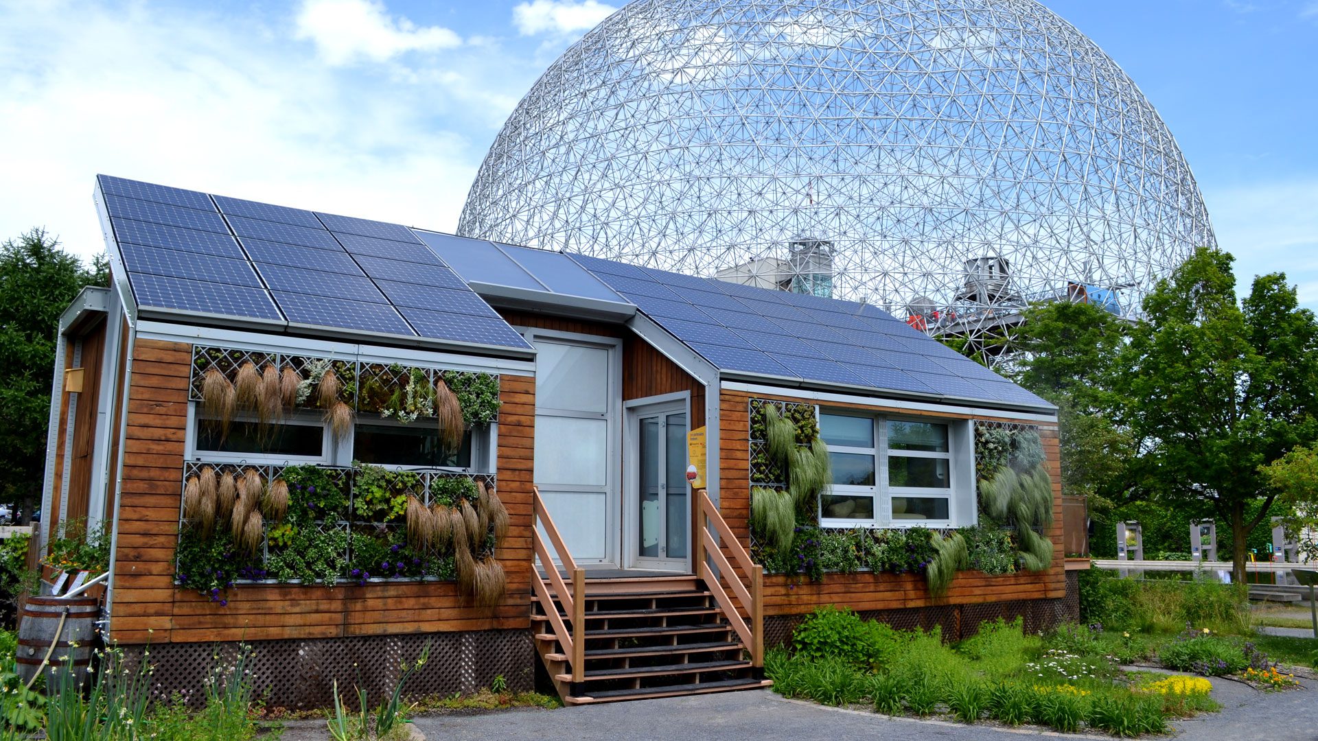 découvrez les avantages des bâtiments écologiques photovoltaïques, alliant durabilité et innovation. apprenez comment ces structures contribuent à la transition énergétique tout en réduisant l'empreinte carbone et en optimisant la consommation d'énergie. explorez des solutions architecturales respectueuses de l'environnement qui façonnent un avenir plus vert.