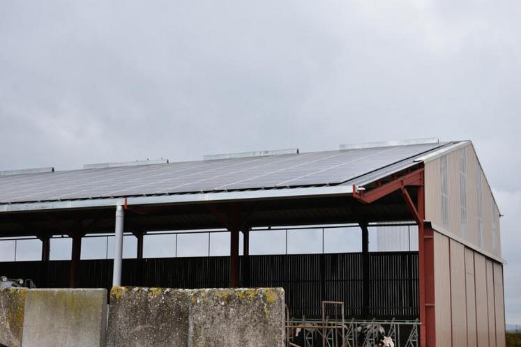 découvrez comment bénéficier d'un bâtiment gratuit équipé de panneaux photovoltaïques. profitez d'une solution écologique et économique pour votre énergie tout en réduisant votre empreinte carbone.