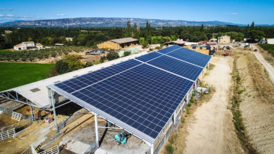 découvrez comment bénéficier de bâtiments photovoltaïques gratuits pour produire votre propre énergie solaire. optimisez vos économies et réduisez votre empreinte carbone grâce à cette initiative innovante.