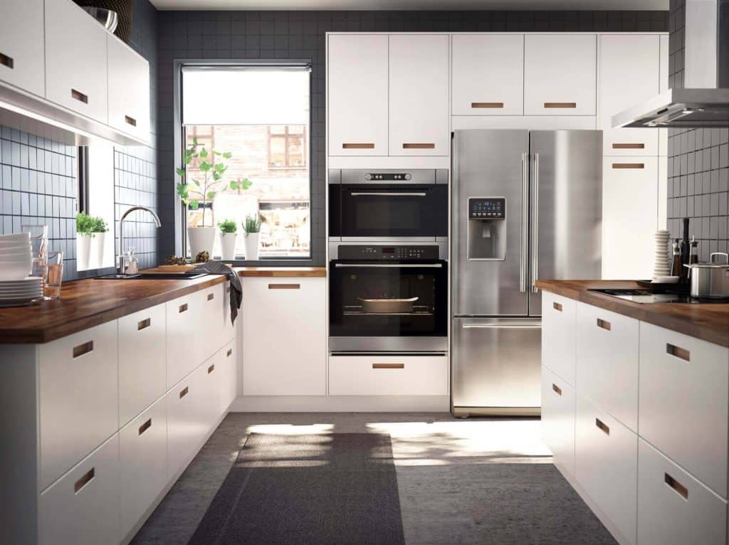 obtenez votre devis gratuit pour les cuisines sur mesure arthur bonnet. découvrez des solutions personnalisées qui s'adaptent à vos besoins et à votre style. profitez d'un service professionnel et d'une expertise reconnue.
