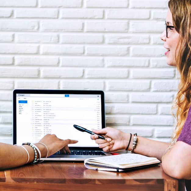 obtenez votre devis pour la création d'un site web gratuit et personnalisé. simplifiez votre projet en quelques clics avec notre outil en ligne. découvrez les meilleures options pour booster votre présence sur internet.